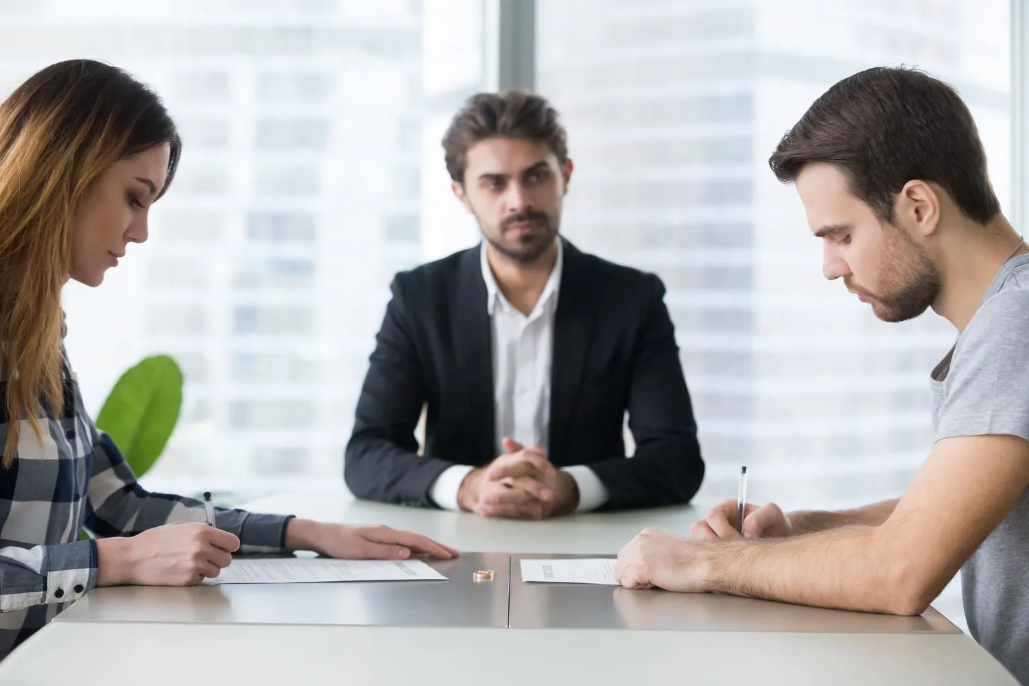 How EH Mediation Guides Couples Toward Fair and Balanced Outcomes Broadstairs