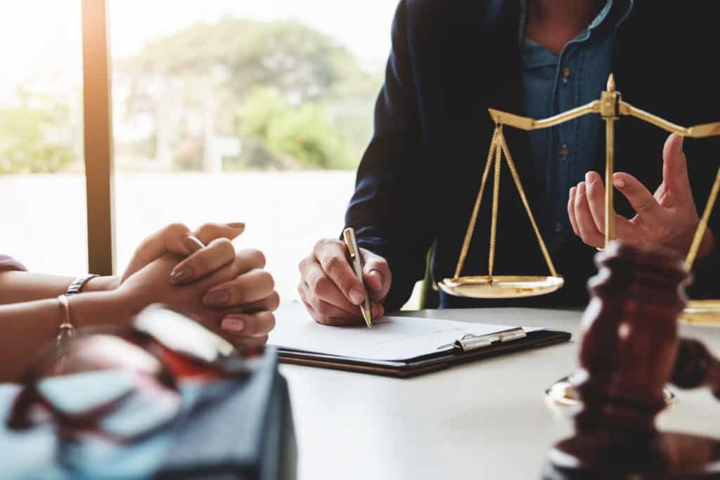 Court Applications vs. Mediation: A Less Stressful Path with EH Mediation Broadstairs